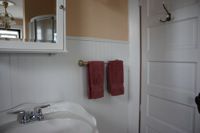 photo of paint scheme on bathroom walls and trim photo of paint scheme on bathroom walls and trim