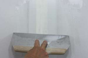 photo floating joint compound over the drywall seam photo floating joint compound over the drywall seam